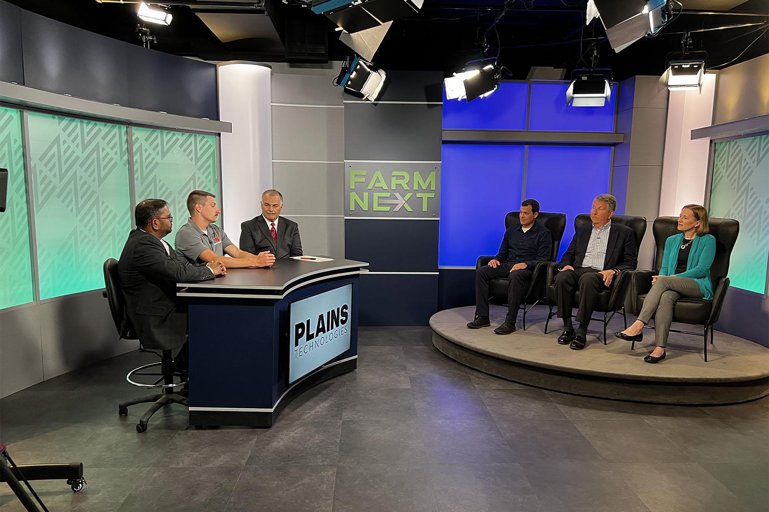 News Anchor Desks & Tables – TVsetdesigns.com